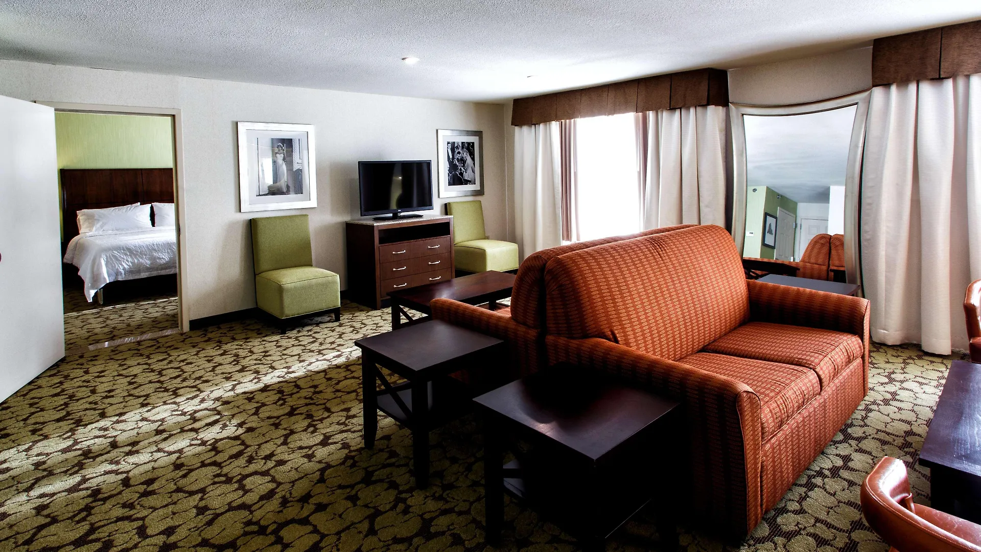 Hilton Garden Inn New York/Staten Island 3*,