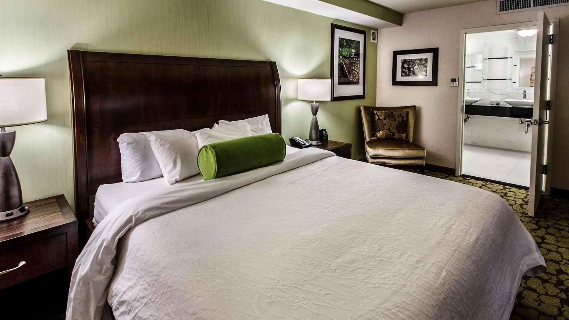 Hilton Garden Inn New York/Staten Island Otel