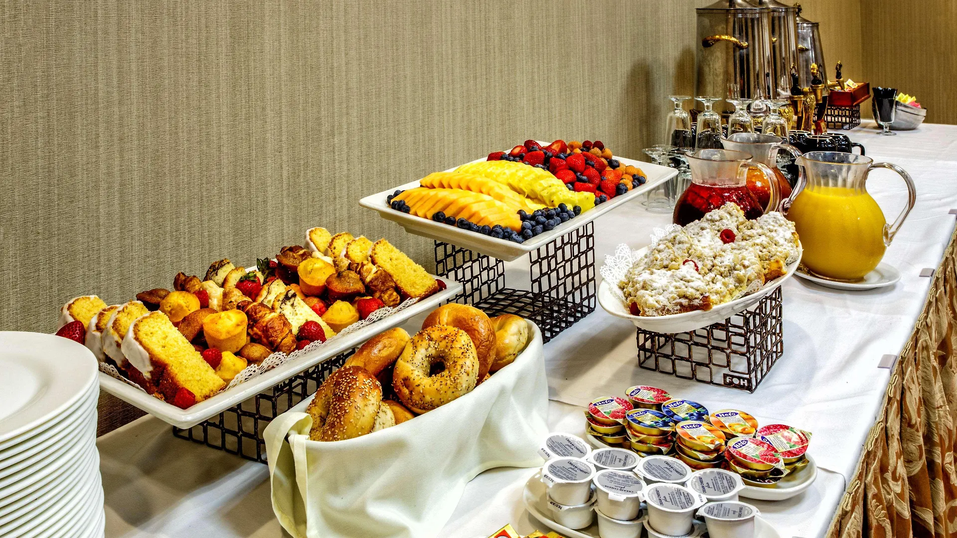 Hilton Garden Inn New York/Staten Island Hotel